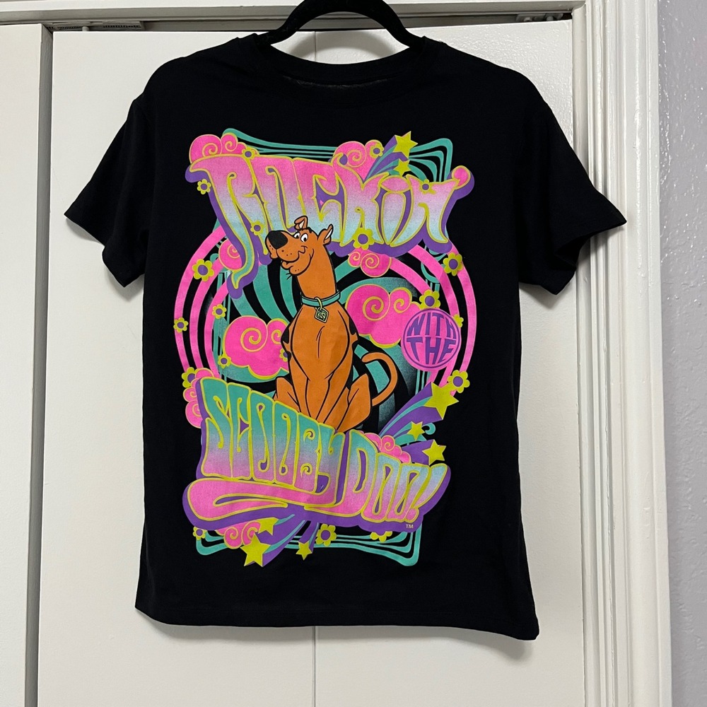 Scooby Doo Graphic T-Shirt Retro Cartoon Character Tee‎ Black XS
